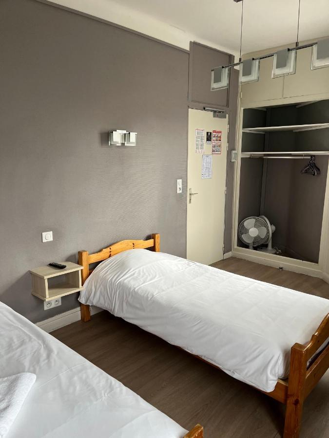 Hotel Aux Bons Amis Reims Exterior foto