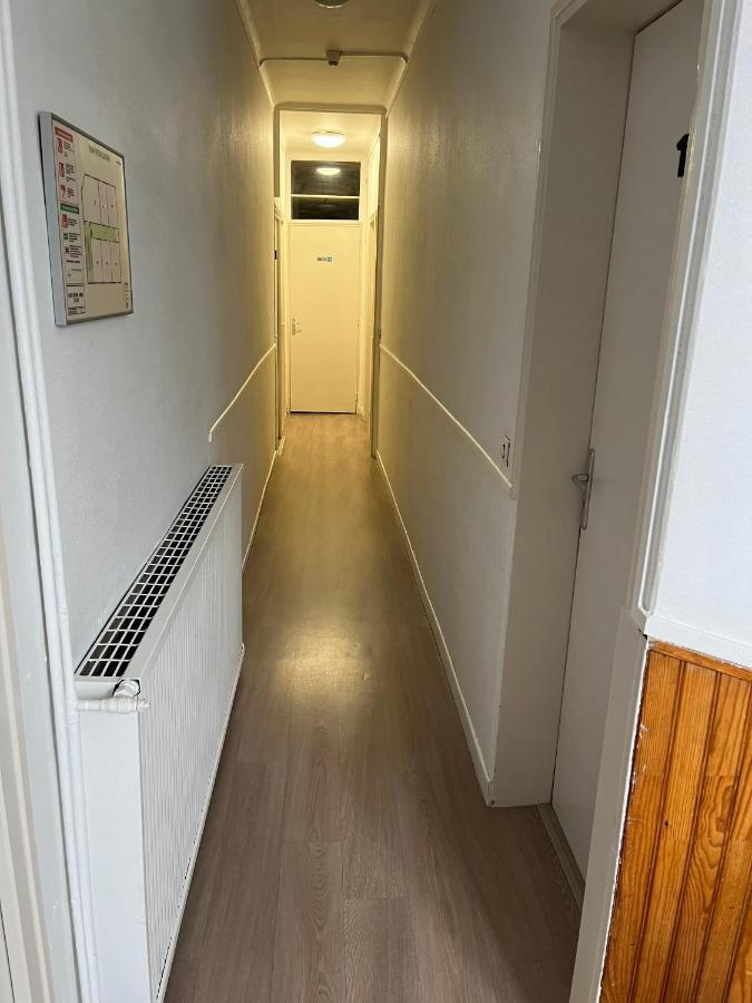 Hotel Aux Bons Amis Reims Exterior foto